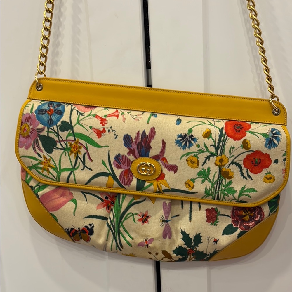 Gucci Authentic Cream Floral Shoulder Bag with Gold Chain FLASH SALE 🔥